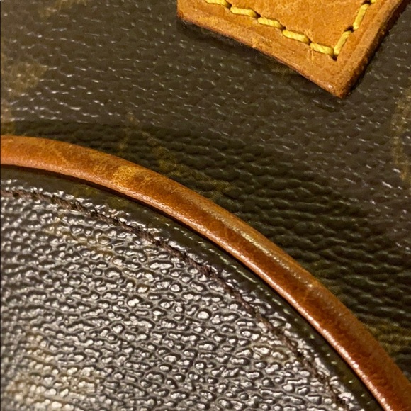 Authentic Eclipse PM Monogram Louis Vuitton - Picture 8 of 15